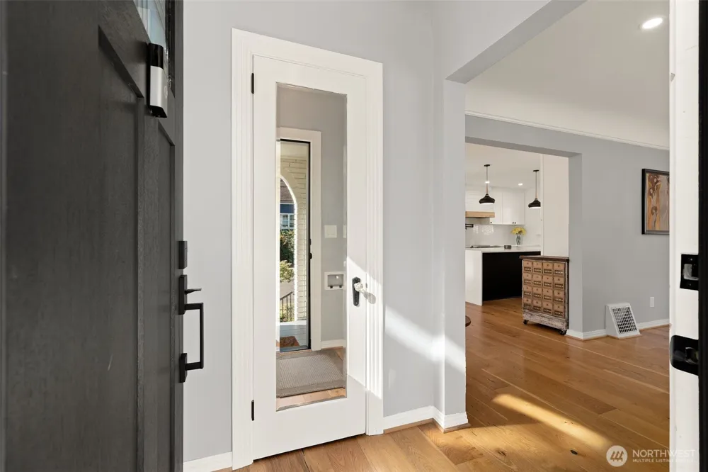 3302 E Pine Street Seattle, WA 98122