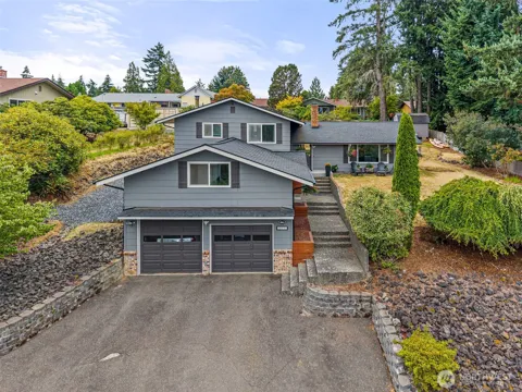 1011 Spring Lane