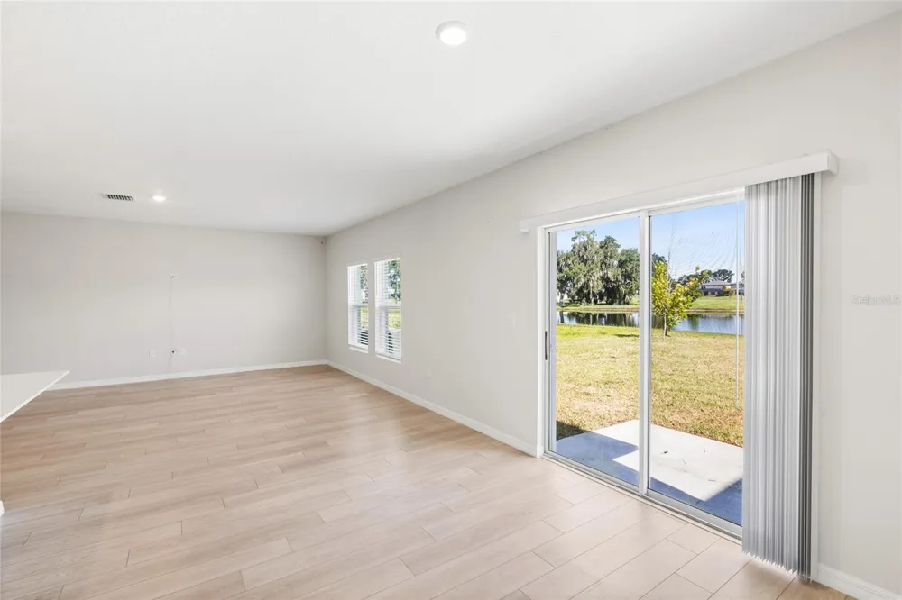 14886 SUMMER BRANCH DRIVE Lithia, FL 33547