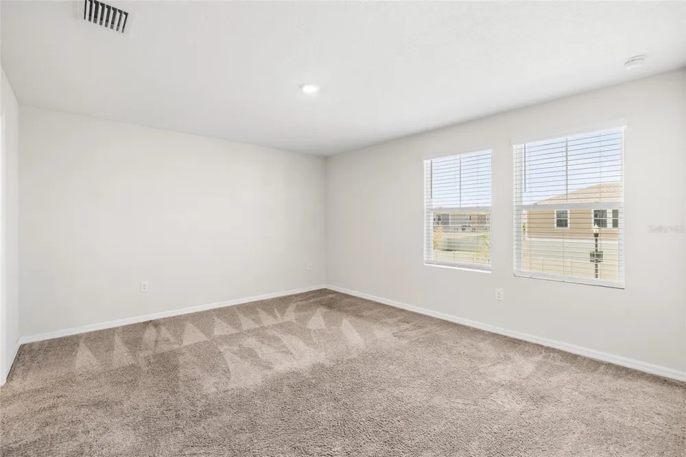 14886 SUMMER BRANCH DRIVE Lithia, FL 33547
