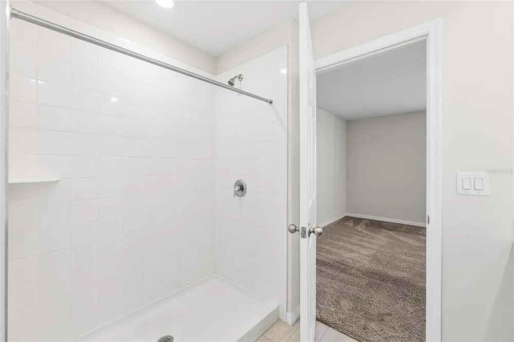 14886 SUMMER BRANCH DRIVE Lithia, FL 33547