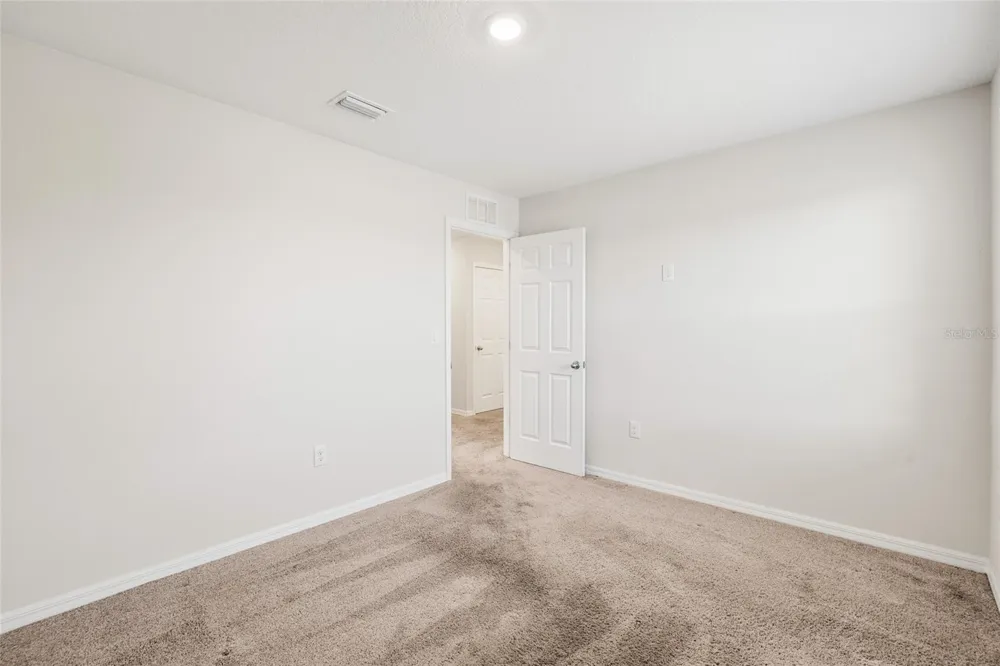 14886 SUMMER BRANCH DRIVE Lithia, FL 33547