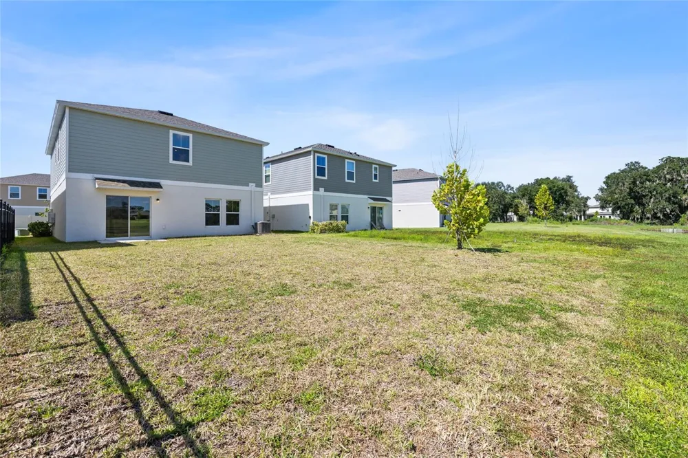 14886 SUMMER BRANCH DRIVE Lithia, FL 33547
