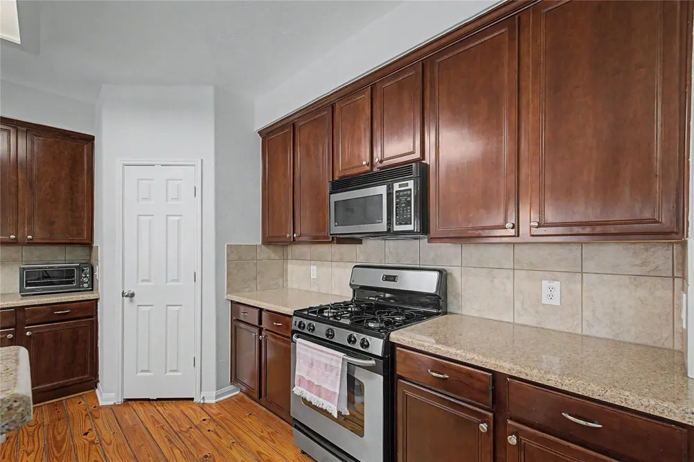 315 West Drive Kemah, TX 77565