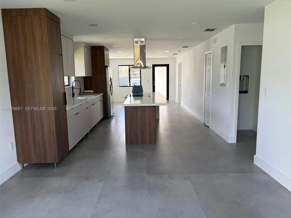 2420 NW 154th St #. Miami Gardens, FL 33054