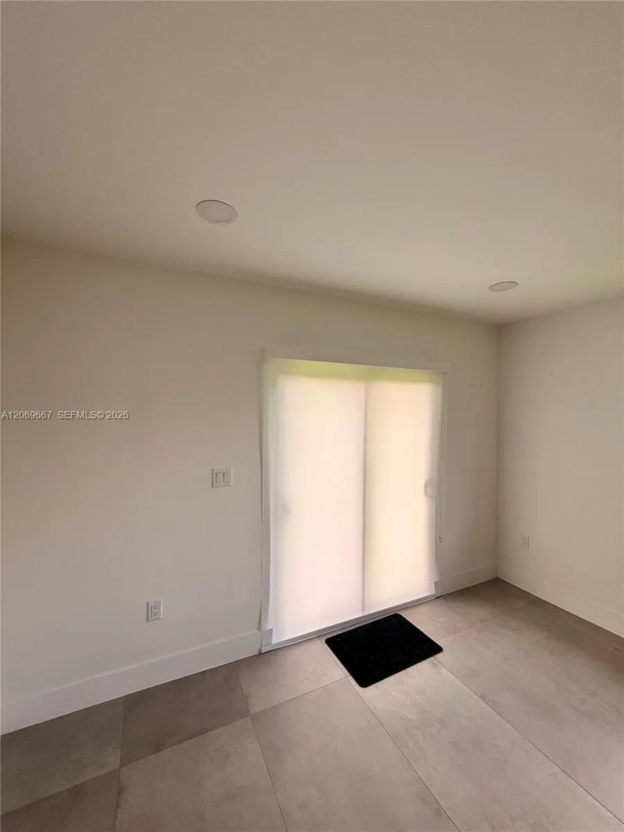 2420 NW 154th St #. Miami Gardens, FL 33054