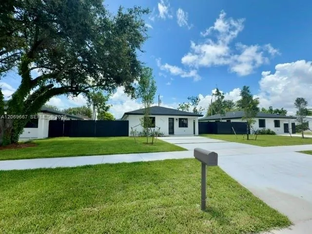 2420 NW 154th St #. Miami Gardens, FL 33054