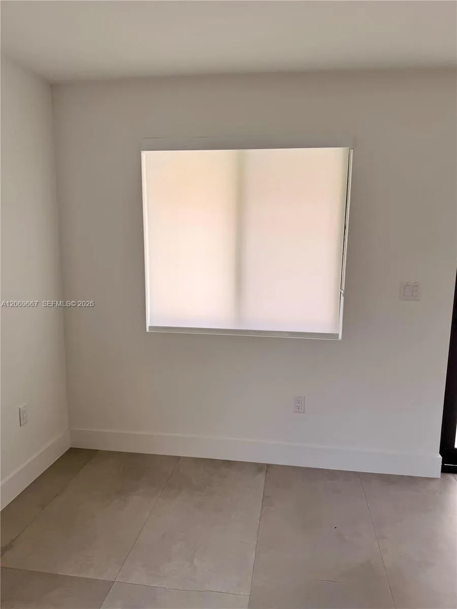 2420 NW 154th St #. Miami Gardens, FL 33054
