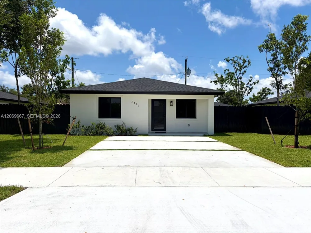 2420 NW 154th St #. Miami Gardens, FL 33054