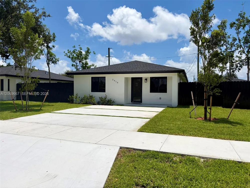 2420 NW 154th St #. Miami Gardens, FL 33054