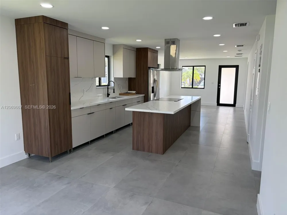 2420 NW 154th St #. Miami Gardens, FL 33054