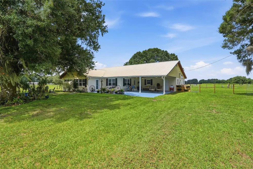6902 JOHNSTON ROAD Zolfo Springs, FL 33890