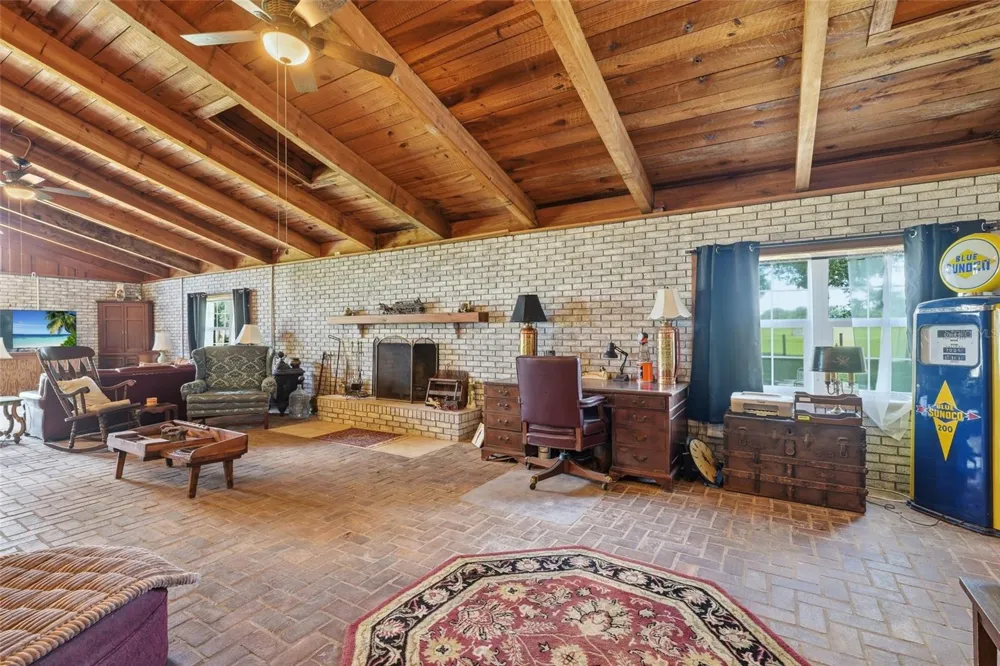 6902 JOHNSTON ROAD Zolfo Springs, FL 33890