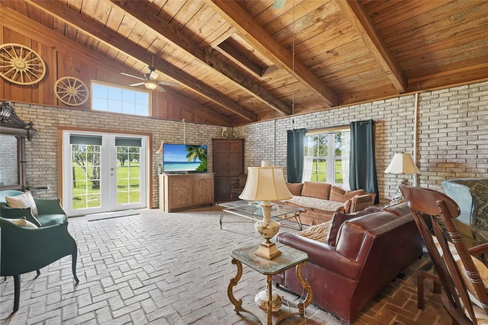6902 JOHNSTON ROAD Zolfo Springs, FL 33890