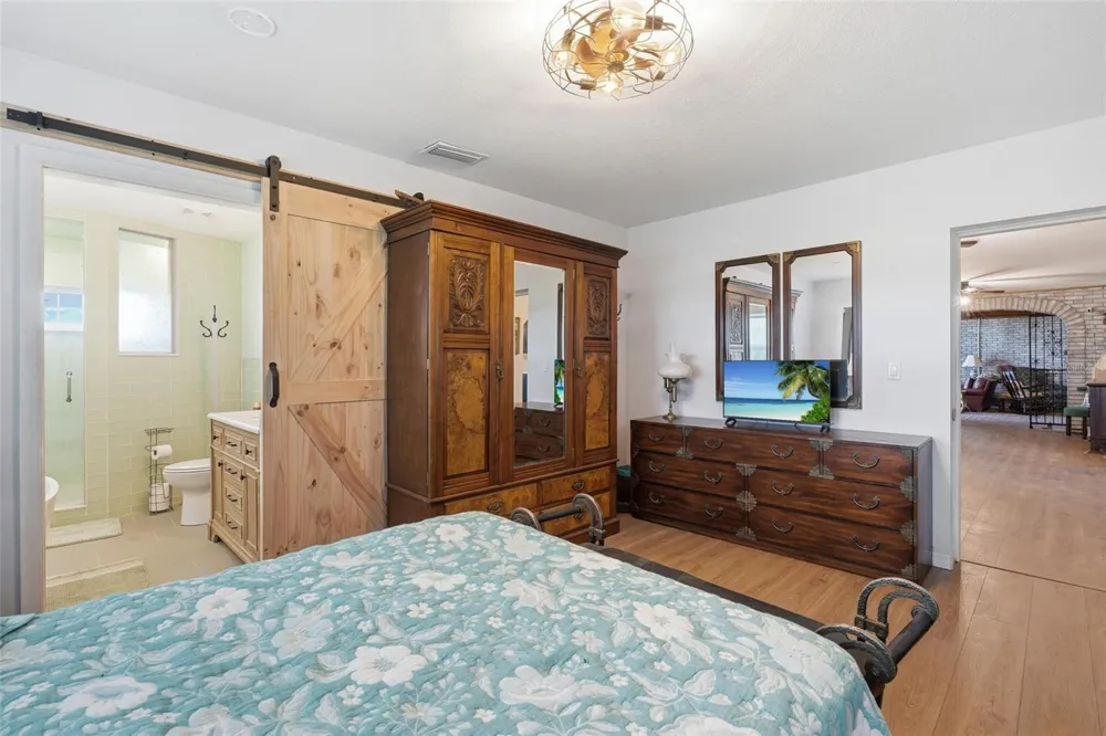 6902 JOHNSTON ROAD Zolfo Springs, FL 33890