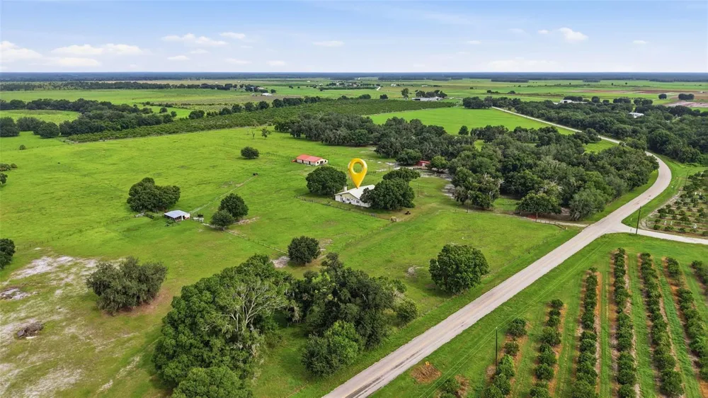 6902 JOHNSTON ROAD Zolfo Springs, FL 33890