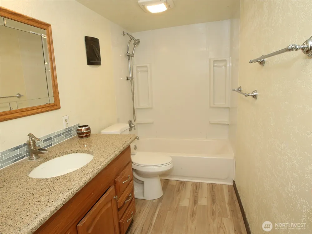 26425 Pennsylvania Avenue NE #34 Kingston, WA 98346