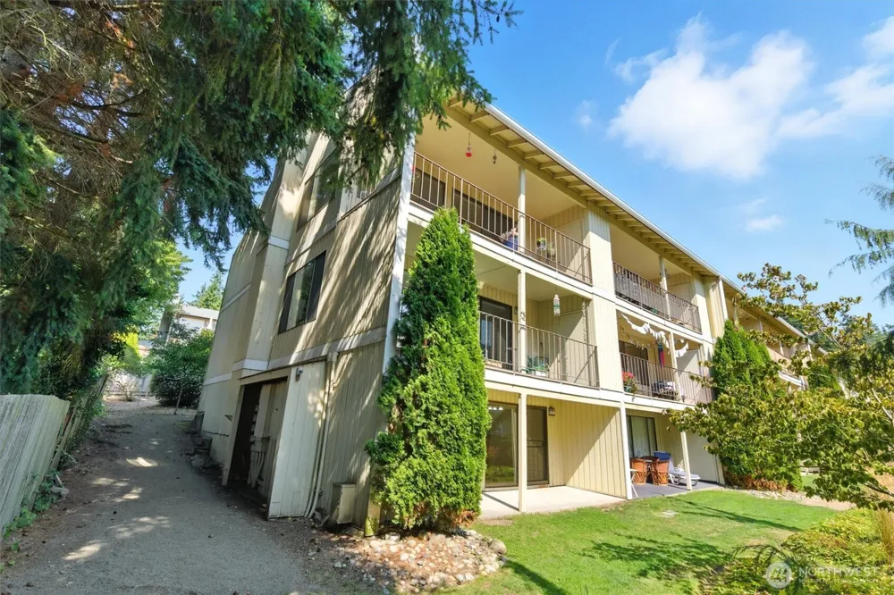 26425 Pennsylvania Avenue NE #34 Kingston, WA 98346