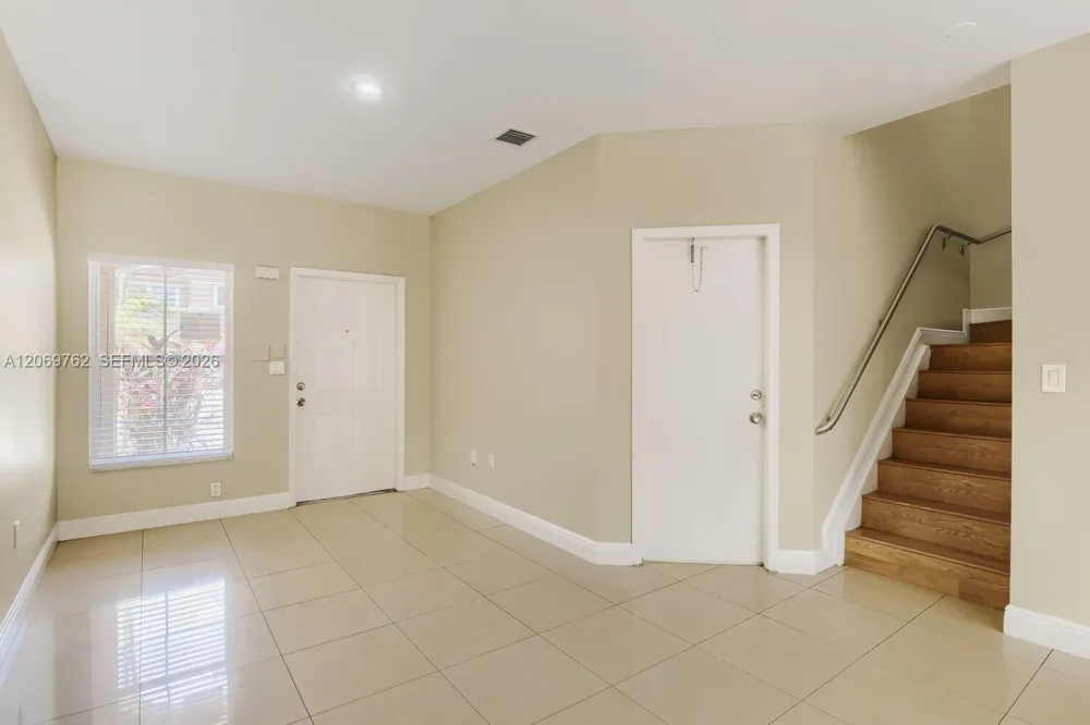 7663 Southwood Davie, FL 33328