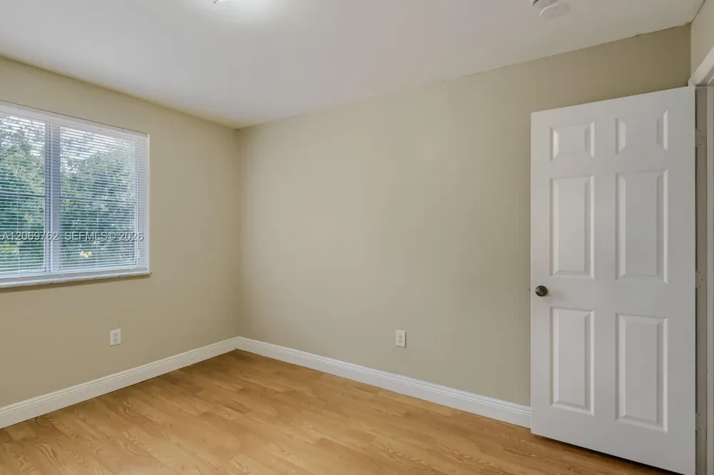 7663 Southwood Davie, FL 33328