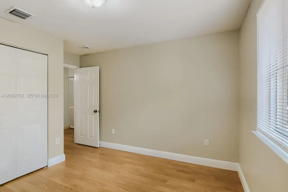 7663 Southwood Davie, FL 33328