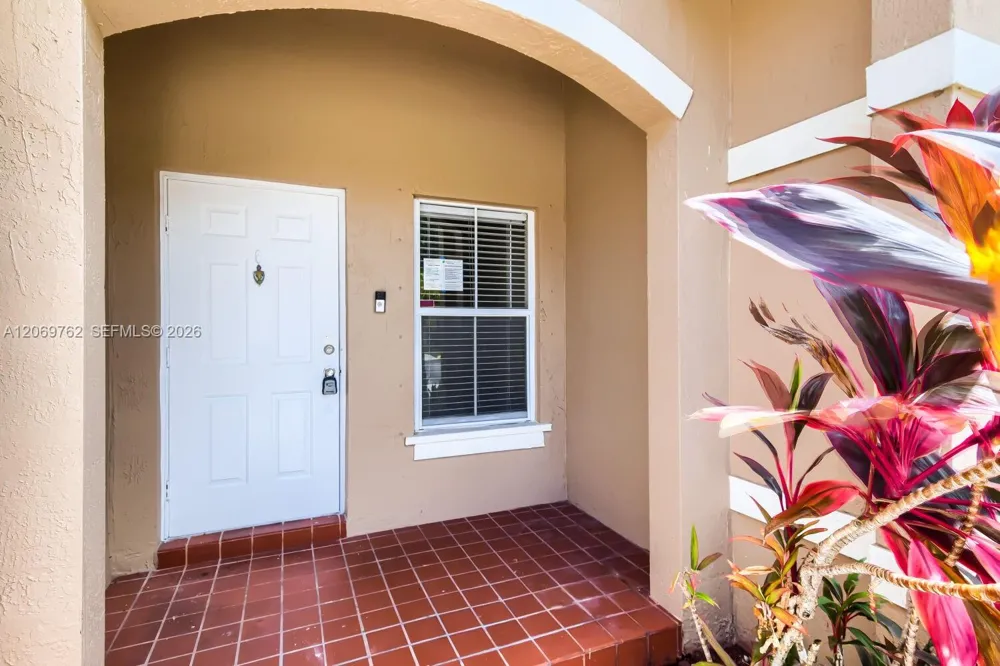 7663 Southwood Davie, FL 33328