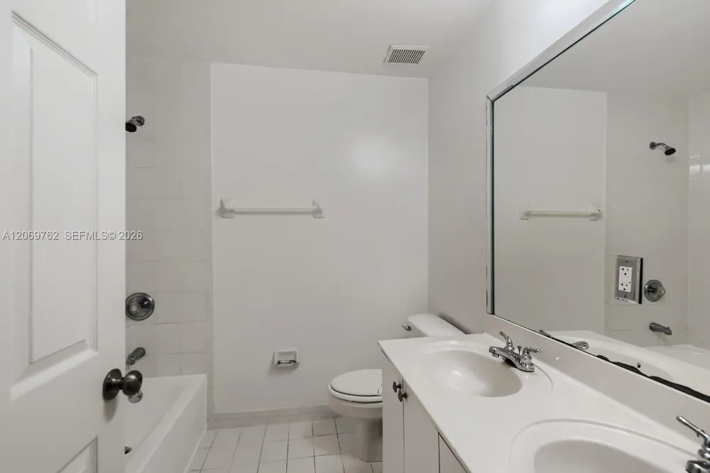 7663 Southwood Davie, FL 33328