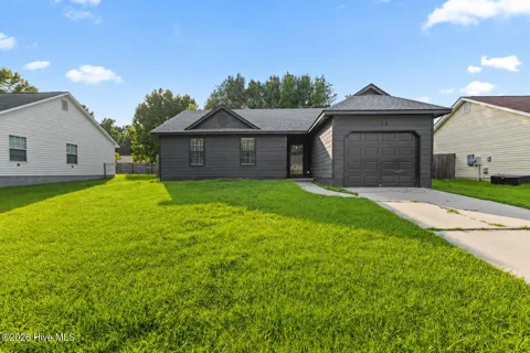 484 Hunting Green Drive