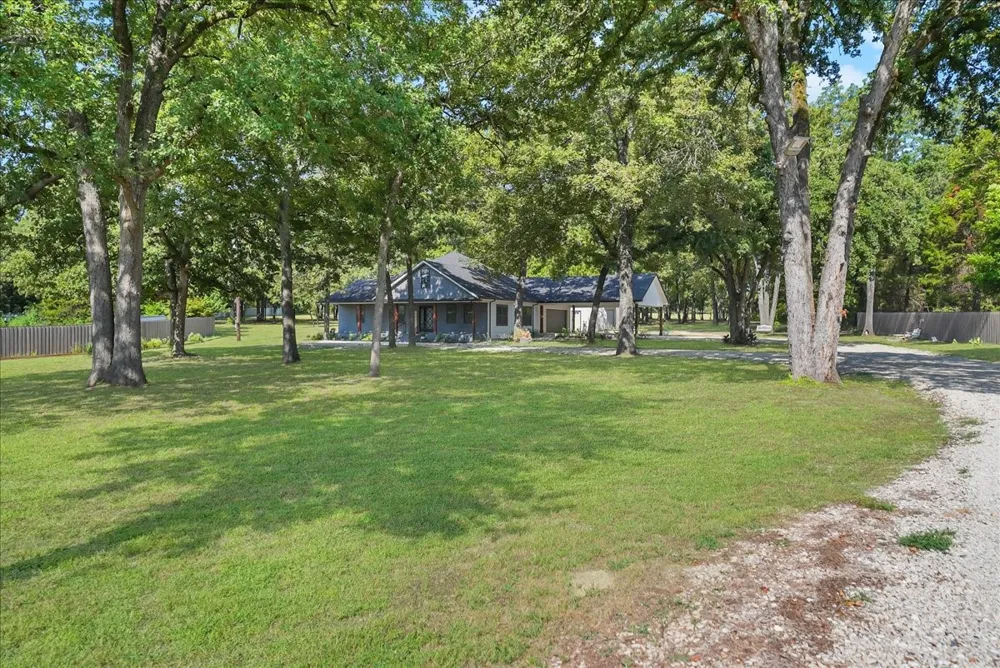 5902 Fm 2494 Athens, TX 75751