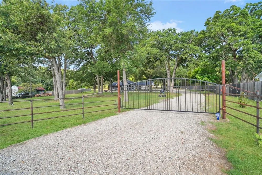 5902 Fm 2494 Athens, TX 75751