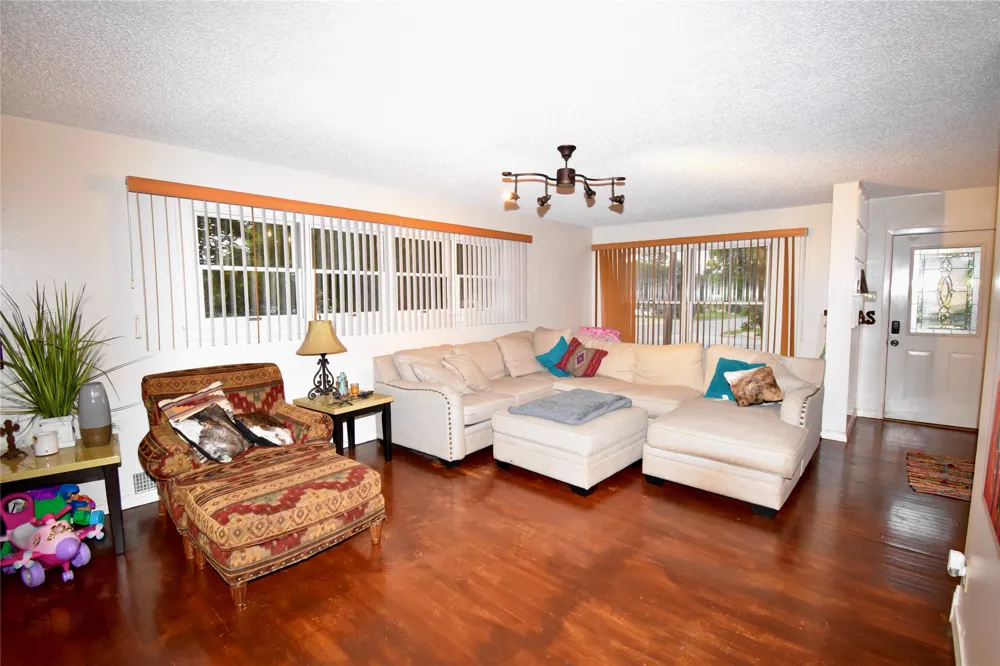 1900 S Walnut Street Brady, TX 76825