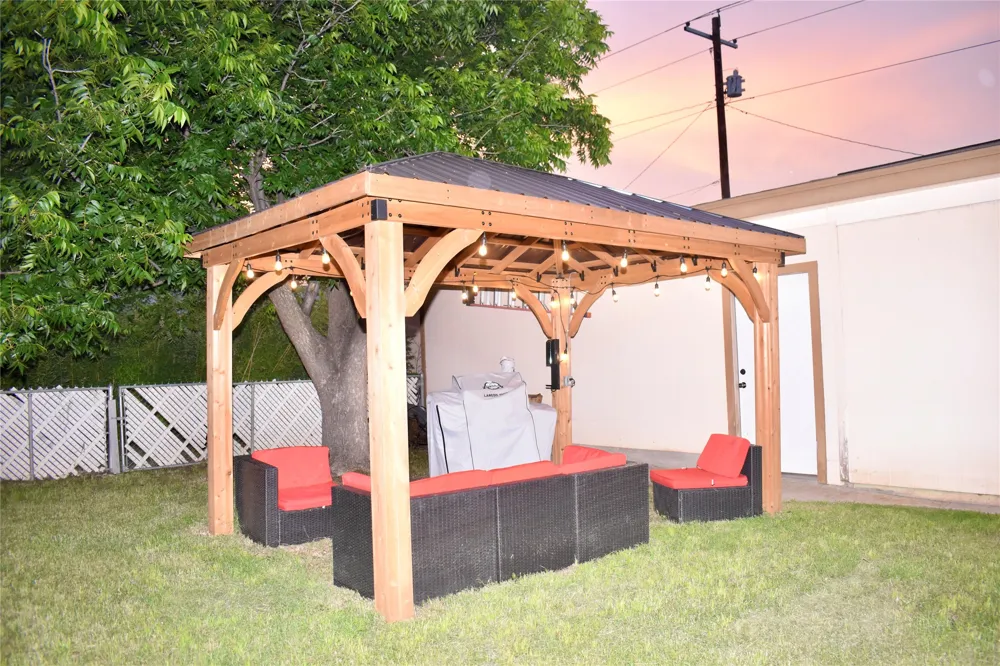 1900 S Walnut Street Brady, TX 76825