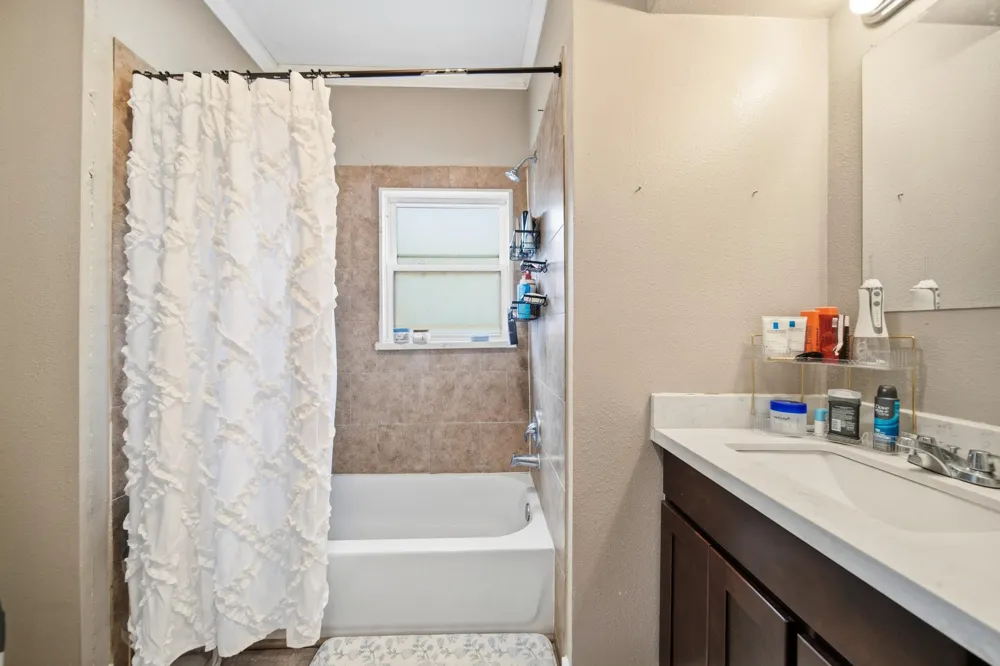 1302 20th Street #1 Huntsville, TX 77340