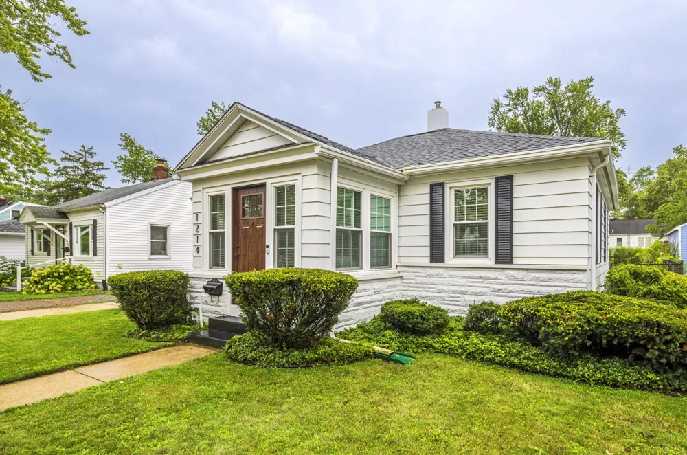 1214 Mohawk Lane St. Joseph, MI 49085