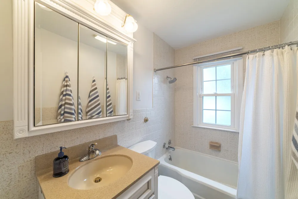 1214 Mohawk Lane St. Joseph, MI 49085