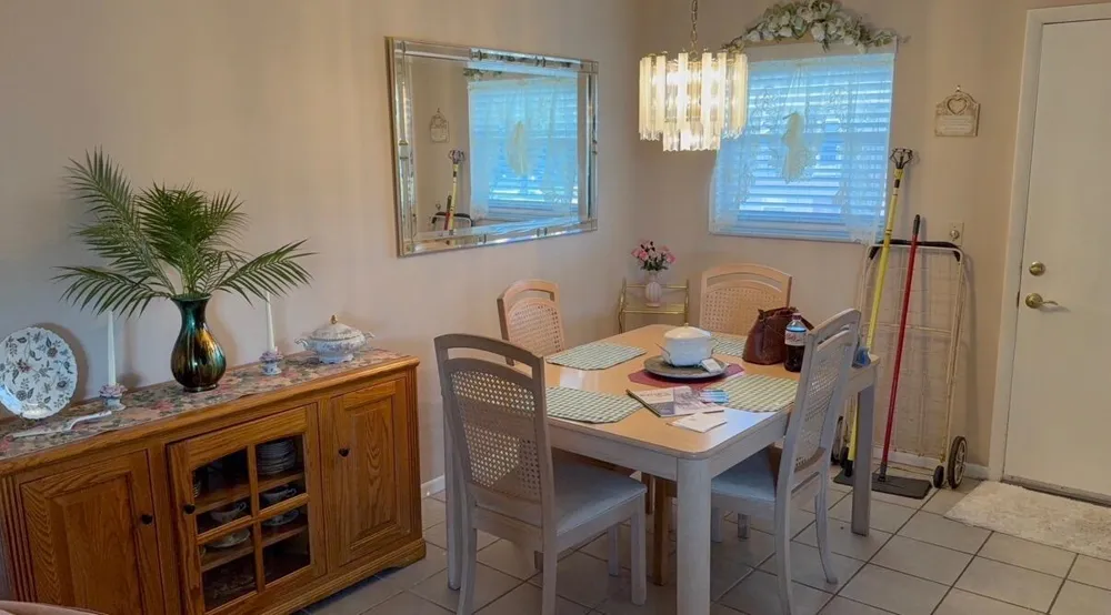 725 Lori Drive #313 Palm Springs, FL 33461