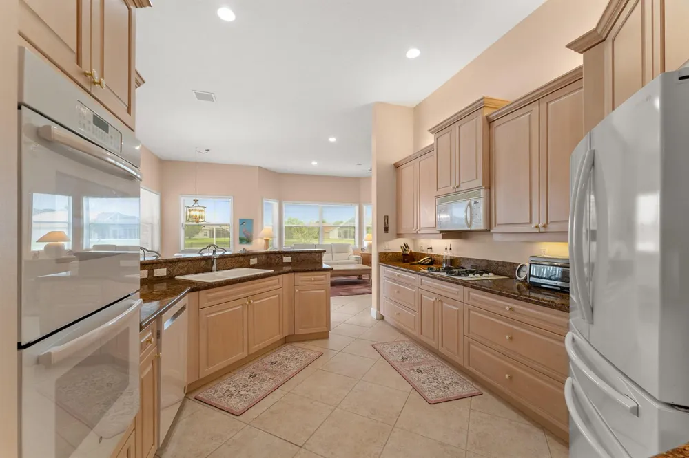 412 NW Aqua Vista Lane Port St. Lucie, FL 34986