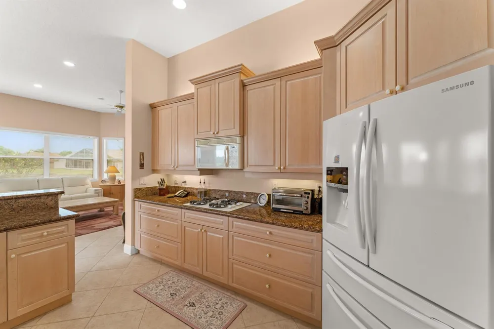412 NW Aqua Vista Lane Port St. Lucie, FL 34986