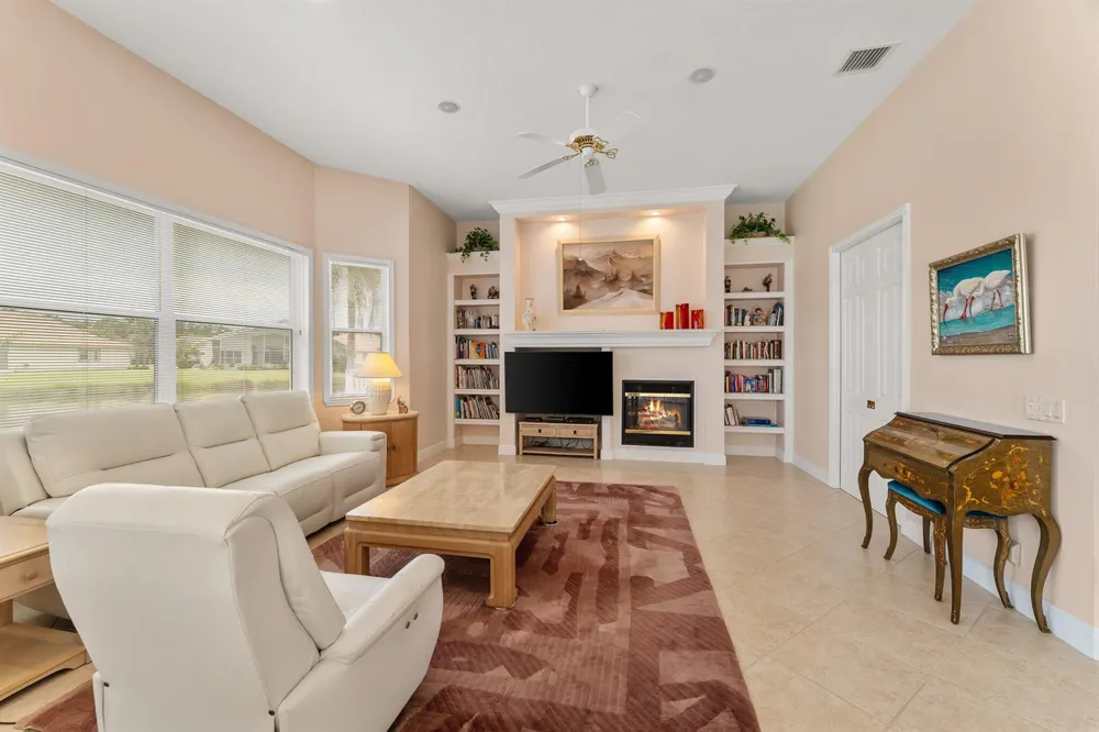 412 NW Aqua Vista Lane Port St. Lucie, FL 34986