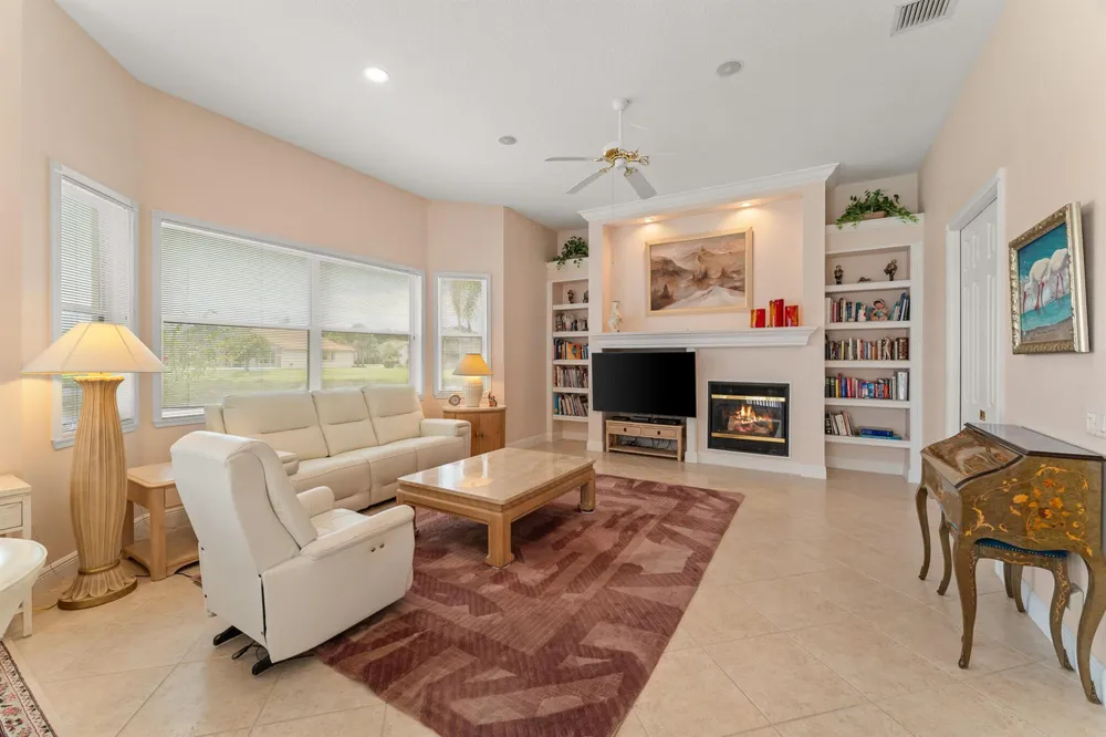 412 NW Aqua Vista Lane Port St. Lucie, FL 34986