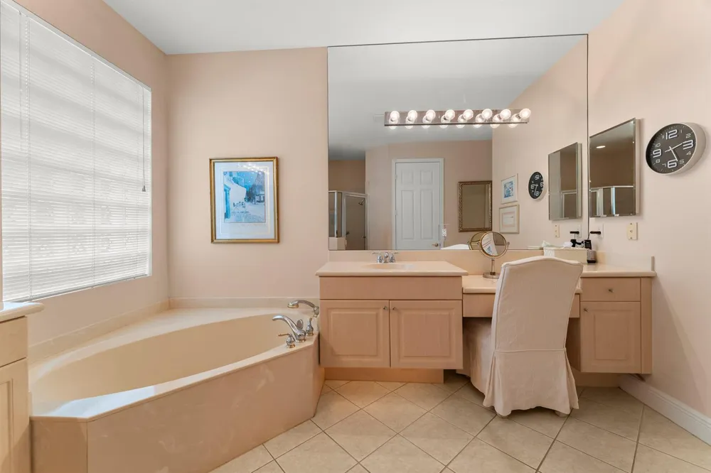 412 NW Aqua Vista Lane Port St. Lucie, FL 34986