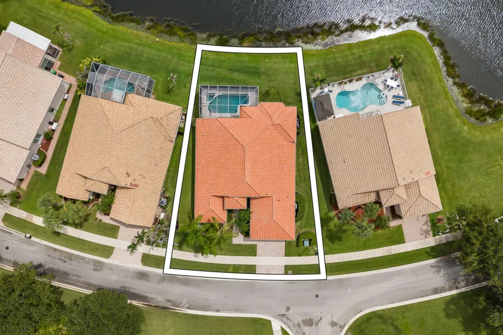 412 NW Aqua Vista Lane Port St. Lucie, FL 34986