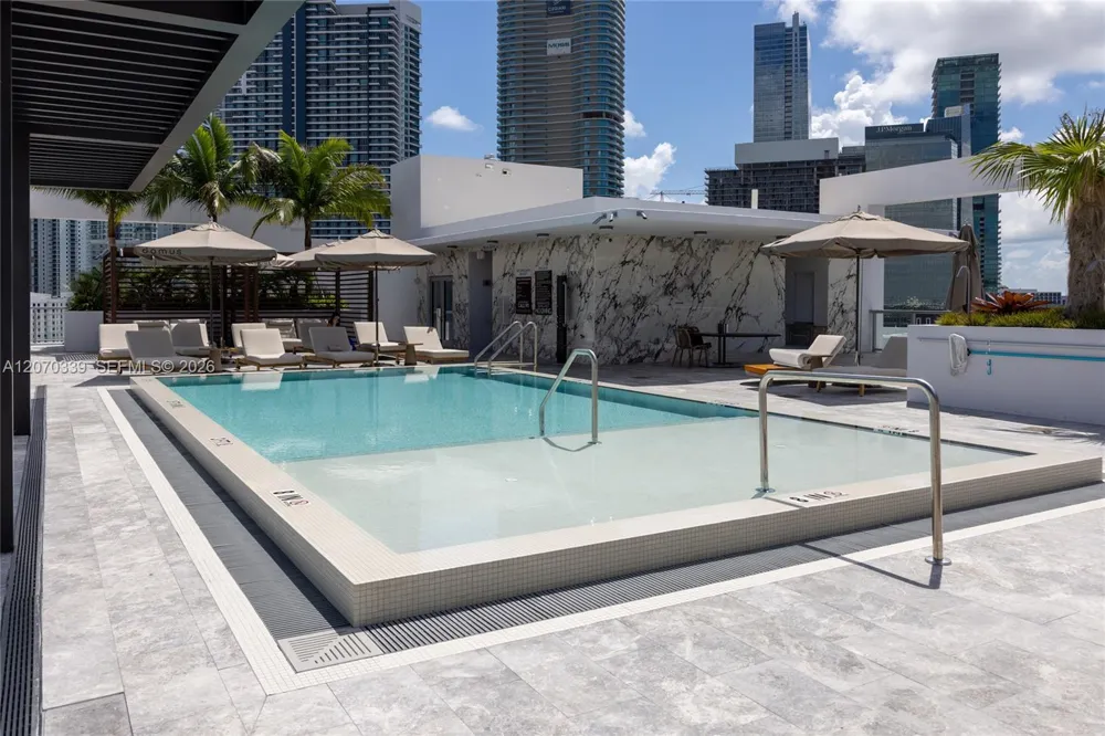 1611 SW 2 Ave #709 Miami, FL 33129