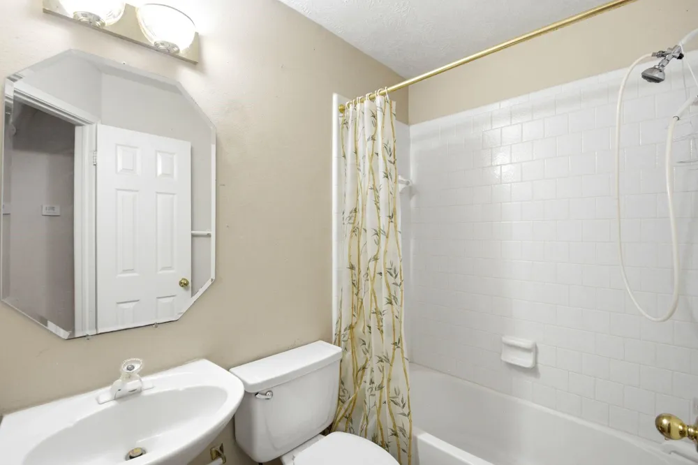 4307 Lakeshore Forest Drive Missouri City, TX 77459