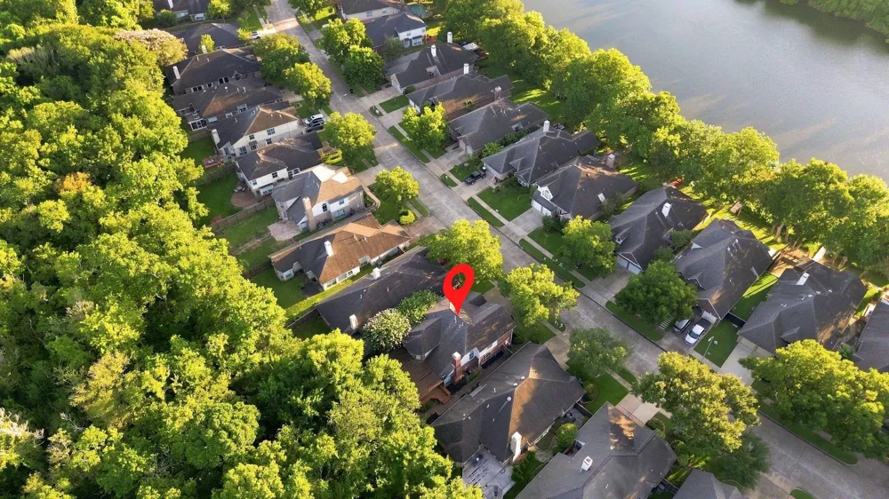 4307 Lakeshore Forest Drive Missouri City, TX 77459