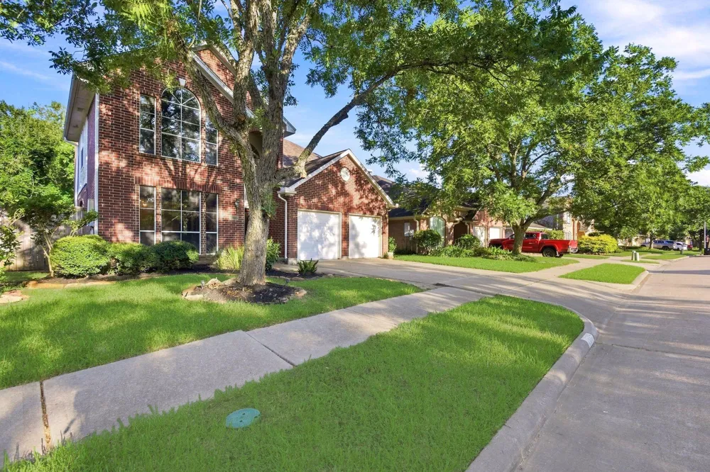 4307 Lakeshore Forest Drive Missouri City, TX 77459