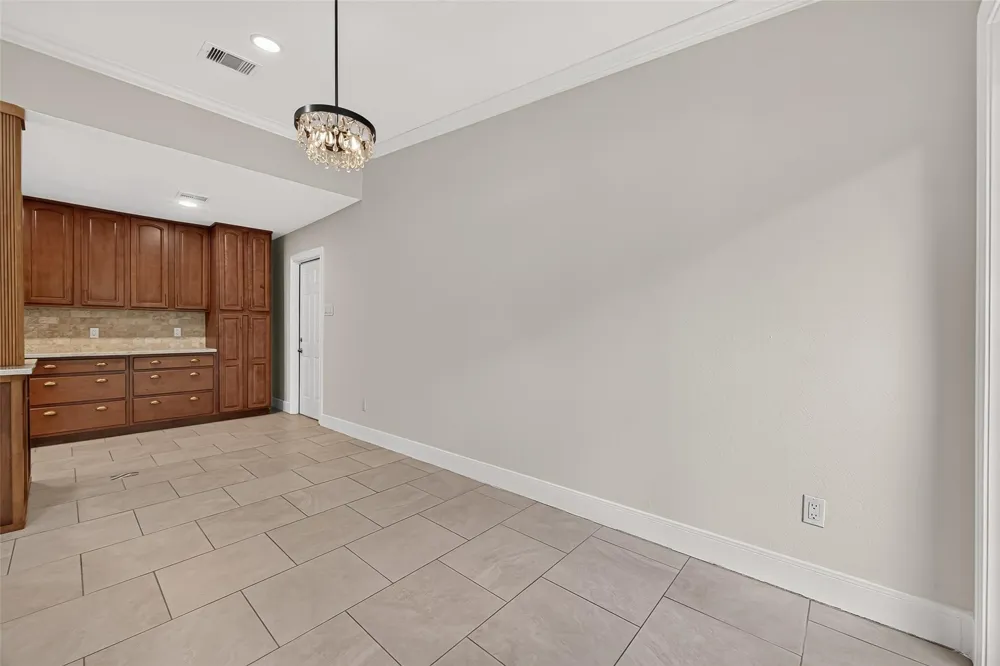 11126 Cedarhurst Drive Houston, TX 77096