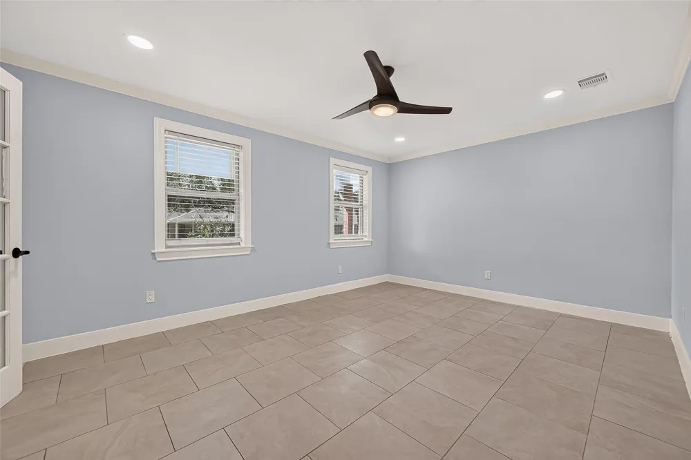 11126 Cedarhurst Drive Houston, TX 77096