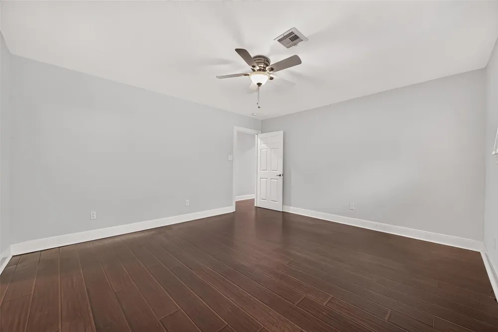 11126 Cedarhurst Drive Houston, TX 77096