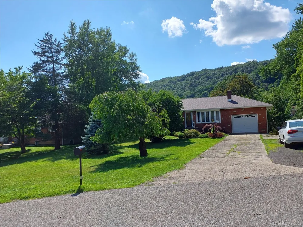 1 Tappan Drive Monroe, NY 10950